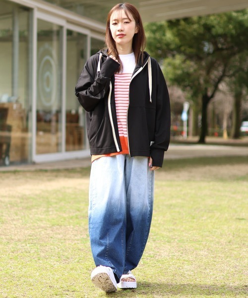 KRIFF MAYER Lady's Collection（クリフメイヤーレディースコレクション）の「【日焼け対策･接触冷感】冷涼UVカットドルマンパーカー（パーカー・レディース・カラフル/レッド/ネイビー/ナチュラル/ブラック・LARGE/MEDIUM）」の20枚目の写真