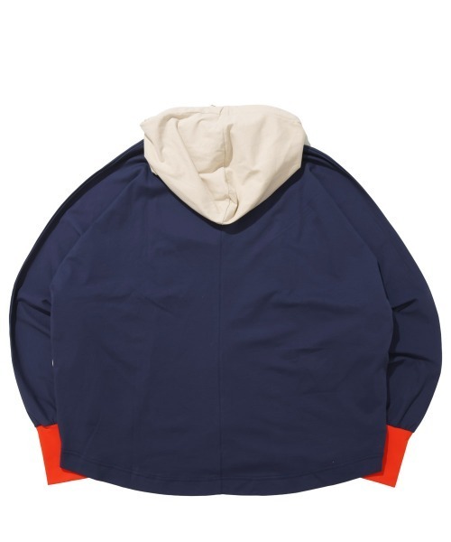 KRIFF MAYER Lady's Collection（クリフメイヤーレディースコレクション）の「【日焼け対策･接触冷感】冷涼UVカットドルマンパーカー（パーカー・レディース・カラフル/レッド/ネイビー/ナチュラル/ブラック・LARGE/MEDIUM）」の14枚目の写真