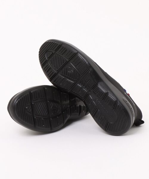 le coq sportif(ルコックスポルティフ)の「【le coq sportif】LCS ロ-ヌ SI(スニーカー・レディース・ピンク/ブラック×ブラック・23.0cm/23.5cm/24.0cm/24.5cm/22.5cm)」の4枚目の写真