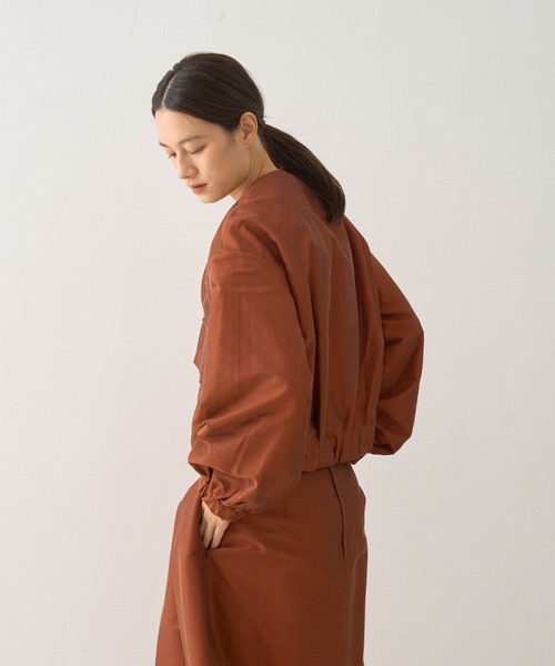 DESIGNWORKS（デザインワークス）の「ノーカラービッグポケットツイルショートブルゾン（ブルゾン・レディース・ブラック・38）」の7枚目の写真