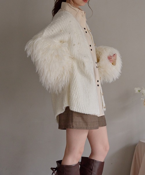 mideal(マイディール)の「shaggy sleeve peplum knit / シャギースリーブペプラムニット(ニット/セーター・レディース・グリーン/ピンクベージュ/アイボリー・FREE)」の20枚目の写真