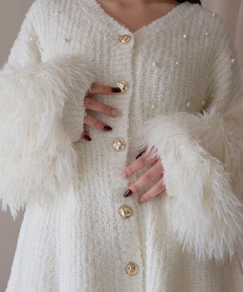 mideal(マイディール)の「shaggy sleeve peplum knit / シャギースリーブペプラムニット(ニット/セーター・レディース・グリーン/ピンクベージュ/アイボリー・FREE)」の14枚目の写真