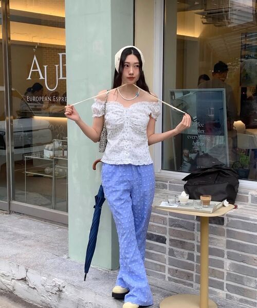 VANONE ATELIER(バノンアトリエ)の「P3195 フラワーブーツカットパンツ_Blue(その他パンツ・レディース・ブルー・M/S)」の4枚目の写真