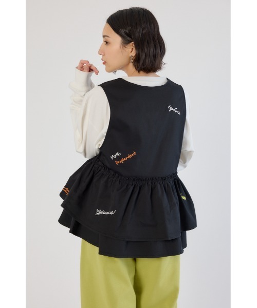 RODEO CROWNS WIDE BOWL（ロデオクラウンズワイドボウル）の「embroideryフロントジップベスト（ベスト・レディース・ホワイト/ブラック/ブルー・FREE）」の13枚目の写真