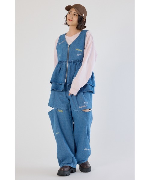 RODEO CROWNS WIDE BOWL（ロデオクラウンズワイドボウル）の「embroideryフロントジップベスト（ベスト・レディース・ホワイト/ブラック/ブルー・FREE）」の20枚目の写真