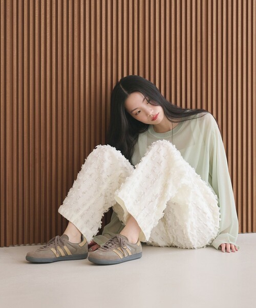 adidas Originals（アディダスオリジナルス）の「【別注】＜adidas Originals＞SAMBA OG スニーカー（スニーカー・レディース・モカ・22.5cm/23cm/23.5cm/24cm/24.5cm/25cm）」の3枚目の写真