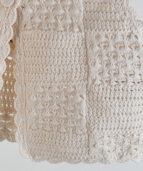 moimoln（モイモルン）の「スカーレットニットベスト（ベスト・キッズ・クリーム・110cm/120cm/130cm/100cm）」の3枚目の写真