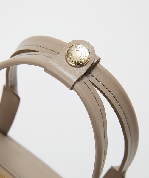 Breath TOPKAPI（ブレストプカピ）の「【Breath TOPKAPI】RIPPLE リプル ワイド ボストンバッグ チャーム付き（ボストンバッグ・レディース・アイボリー/ブラック/ベージュ系その他3・FREE）」の7枚目の写真