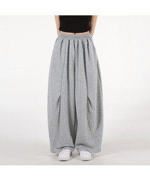 UMM（ウム）の「レディース カーブド切り替えポイント バルーンワイドパンツ 3COLOR（スウェットパンツ）」
