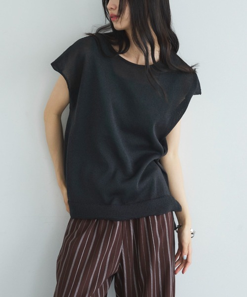 Doux archives(ドゥアルシーヴ)の「ペーパーライクフレンチスリーブニット(ニット/セーター・レディース・ベージュ/チャコールグレー/グリーン・FREE)」の18枚目の写真