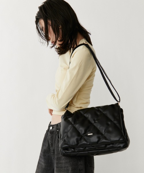 VION（ヴィオン）の「Quilted Padding Shoulder Bag / キルティングパディングショルダーバッグ（ショルダーバッグ・レディース・ブラック・FREE）」の2枚目の写真