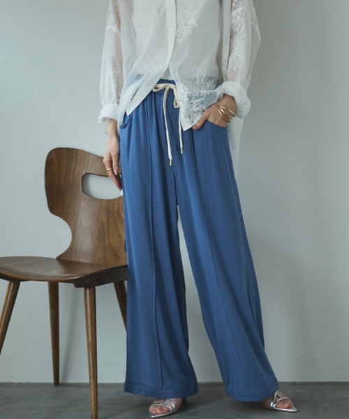 Doux archives(ドゥアルシーヴ)の「とろみ裏毛イージーパンツ(その他パンツ・レディース・ブルー/グレー/アイボリー・FREE)」の1枚目の写真