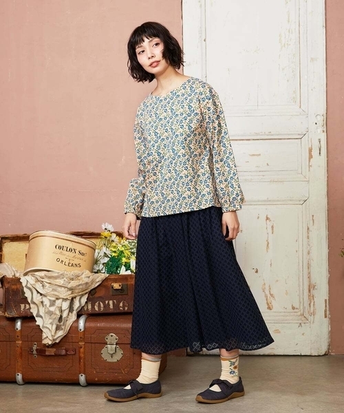 Los molinos de vient フラワープリントカットソー（Tシャツ
