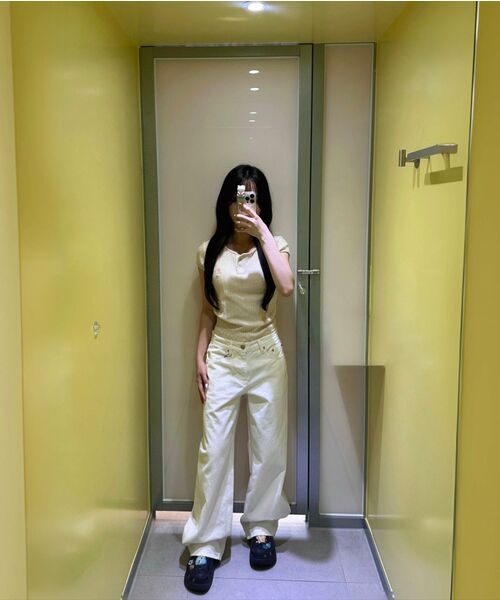 Rest&Recreation（レストアンドレクリエーション）の「LOW RISE STITCH JEANS - WHITE（デニムパンツ・レディース・その他・X-SMALL/SMALL/MEDIUM）」の4枚目の写真
