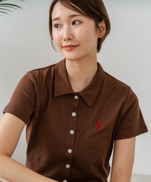 U.S. POLO ASSN.(ユーエスポロアッスン)の「【U.S. POLO ASSN./ユーエスポロアッスン】ワンポイントロゴ刺繍 スムースカットソーシャツ(シャツ/ブラウス・レディース・ブラウン/スミクロ/オフホワイト/ブラック・LARGE/MEDIUM)」の5枚目の写真