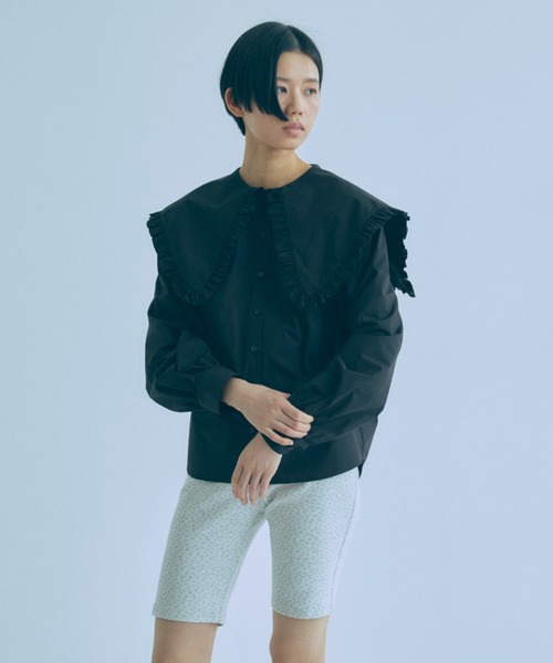 EN NEUME(エンノイム)の「Big Collar Frill Blouse(シャツ/ブラウス・レディース・ホワイト/ブラック/ブラック系その他・FREE)」の15枚目の写真