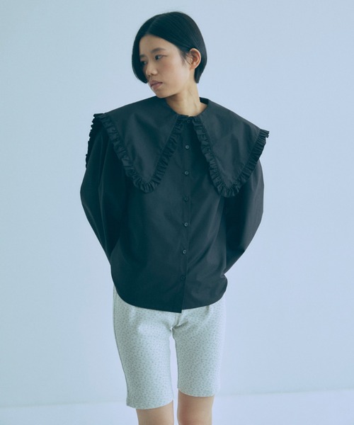 EN NEUME(エンノイム)の「Big Collar Frill Blouse(シャツ/ブラウス・レディース・ホワイト/ブラック/ブラック系その他・FREE)」の17枚目の写真