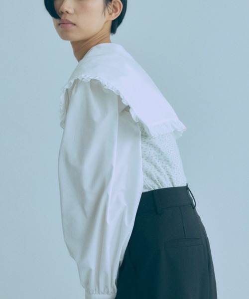 EN NEUME(エンノイム)の「Big Collar Frill Blouse(シャツ/ブラウス・レディース・ホワイト/ブラック/ブラック系その他・FREE)」の4枚目の写真