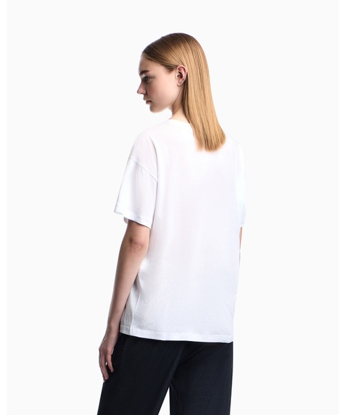 EMPORIO ARMANI(エンポリオアルマーニ)の「【エンポリオ アルマーニ】マキシレタリング Tシャツ ライトジャージー(Tシャツ/カットソー・レディース・ホワイト・SMALL/MEDIUM/LARGE)」の2枚目の写真