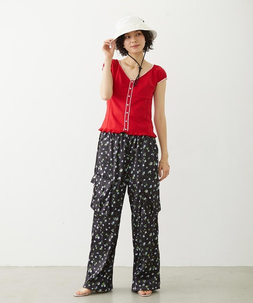 MILKFED.(ミルクフェド)の「FRILL CAP SLEEVE TOP(Tシャツ/カットソー・レディース・オフホワイト/ブラック/レッド・ONE SIZE)」の21枚目の写真