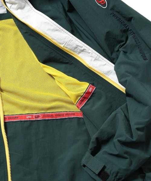 LFYT（エルエフワイティー）の「LFYT ラファイエット - COLORBLOCK WINDBREAKER ウィンドブレーカー LS261001（ナイロンジャケット・メンズ・ネイビー/グリーン・XX-LARGE/X-LARGE/LARGE/MEDIUM）」の15枚目の写真