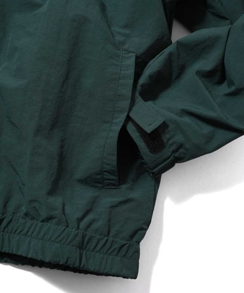 LFYT（エルエフワイティー）の「LFYT ラファイエット - COLORBLOCK WINDBREAKER ウィンドブレーカー LS261001（ナイロンジャケット・メンズ・ネイビー/グリーン・XX-LARGE/X-LARGE/LARGE/MEDIUM）」の16枚目の写真