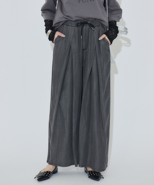 Paradise Picnic（パラダイスピクニック）の「33℃ タックテンセルワイドパンツ（デニムパンツ・レディース・ブルー/ブラック・FREE）」の10枚目の写真