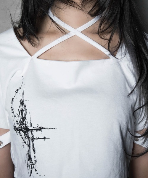 LAZYSLAY(レイジースレイ)の「クロススクエアシャツ(Tシャツ/カットソー・レディース・ホワイト/ブラック・FREE)」の4枚目の写真