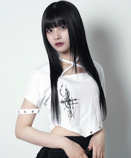 LAZYSLAY(レイジースレイ)の「クロススクエアシャツ(Tシャツ/カットソー・レディース・ホワイト/ブラック・FREE)」の10枚目の写真