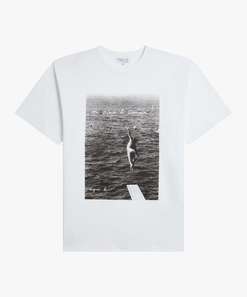 agnes b.(アニエスベー)の「メンズ フォト メッセージ プリント コットン 半袖 Tシャツ "On aime le cinema!"(Tシャツ/カットソー・メンズ・ホワイト・1/3/2)」の1枚目の写真