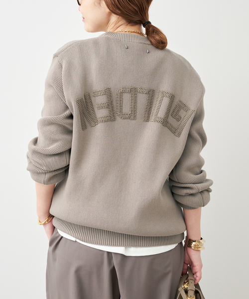 GOLDEN GOOSE(ゴールデングース)の「【GOLDEN GOOSE / ゴールデングース】BACK LOGO KNIT(ニット/セーター・レディース・モカ・FREE)」の1枚目の写真