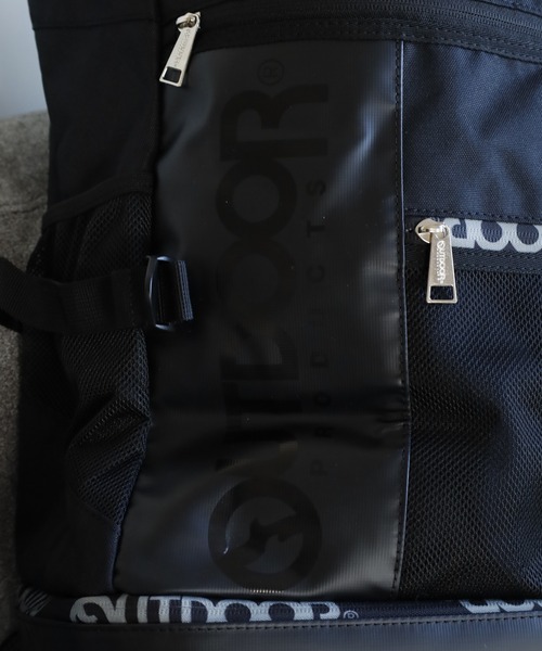 OUTDOOR PRODUCTS(アウトドアプロダクツ)の「OUTDOOR PRODUCTS ボックスリュック 30L(バックパック/リュック・メンズ・ピンク/ブラック・フリー)」の8枚目の写真