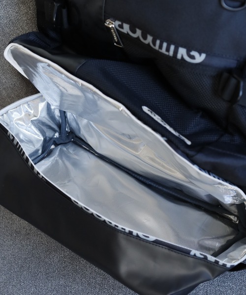 OUTDOOR PRODUCTS(アウトドアプロダクツ)の「OUTDOOR PRODUCTS ボックスリュック 30L(バックパック/リュック・メンズ・ピンク/ブラック・フリー)」の7枚目の写真