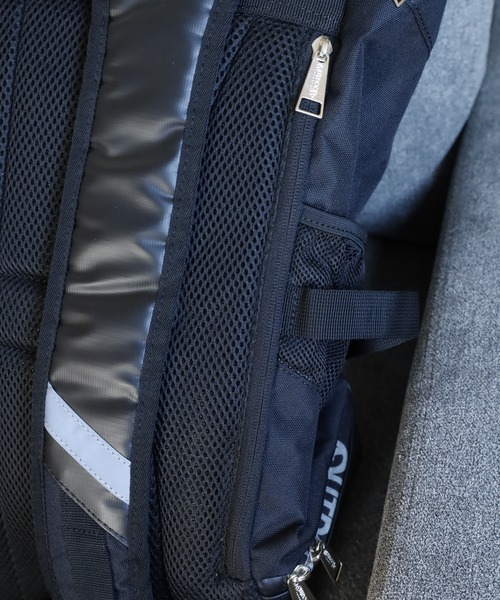 OUTDOOR PRODUCTS(アウトドアプロダクツ)の「OUTDOOR PRODUCTS ボックスリュック 30L(バックパック/リュック・メンズ・ピンク/ブラック・フリー)」の19枚目の写真