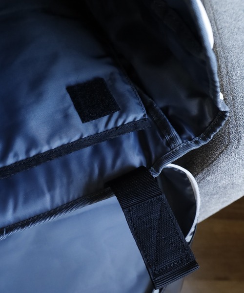 OUTDOOR PRODUCTS(アウトドアプロダクツ)の「OUTDOOR PRODUCTS ボックスリュック 30L(バックパック/リュック・メンズ・ピンク/ブラック・フリー)」の15枚目の写真