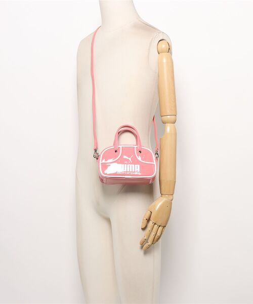 PUMA（プーマ）の「PUMA プーマ U 1976 MICRO GRIP BAG バッグ 091824 12WILD PINK（ボディバッグ/ウエストポーチ・メンズ・ピンク・FREE）」の2枚目の写真
