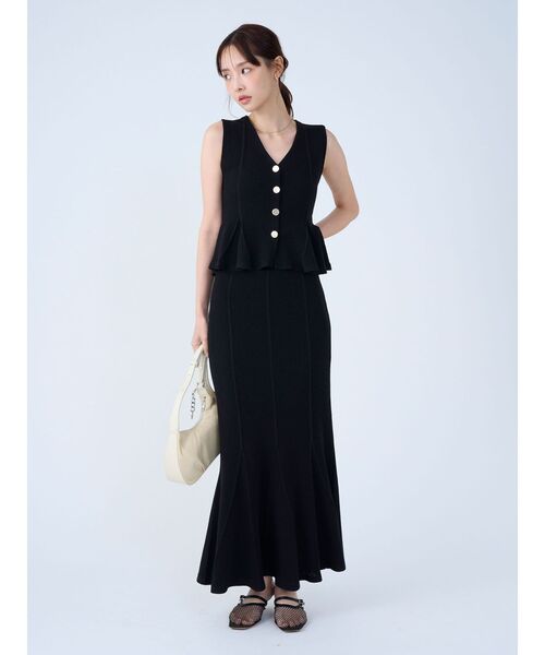 LAGUNAMOON(ラグナムーン)の「マーメイドリブニットスカート 【夏服】 【セットアップ対応】(スカート・レディース・レッド/ブラック/ベージュ・MEDIUM/SMALL)」の10枚目の写真