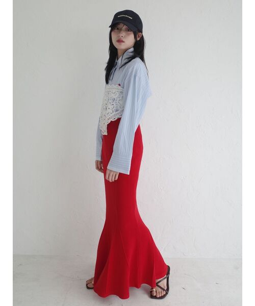 LAGUNAMOON(ラグナムーン)の「マーメイドリブニットスカート 【夏服】 【セットアップ対応】(スカート・レディース・レッド/ブラック/ベージュ・MEDIUM/SMALL)」の12枚目の写真