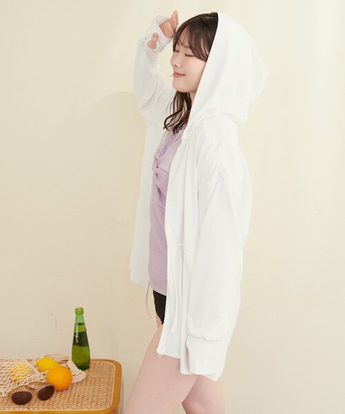 natural couture(ナチュラルクチュール)の「【水着】【sherbet line】ラッシュガード(ラッシュガード・レディース・ミント/ブラック/アイボリー・FREE)」の2枚目の写真
