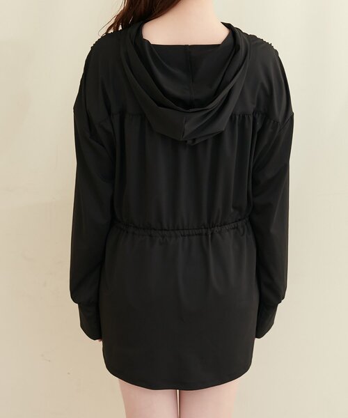 natural couture(ナチュラルクチュール)の「【水着】【sherbet line】ラッシュガード(ラッシュガード・レディース・ミント/ブラック/アイボリー・FREE)」の18枚目の写真