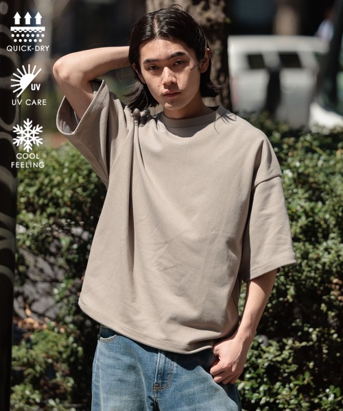 BAYFLOW（ベイフロー）の「[WEB限定]機能性2WAYポンチドロストベーシックTEE【接触冷感/吸水速乾/UVカット/遮熱】（Tシャツ/カットソー・メンズ・ベージュ/チャコールグレー/杢グレー/ブラック/オリーブ・SMALL/MEDIUM/LARGE）」の5枚目の写真