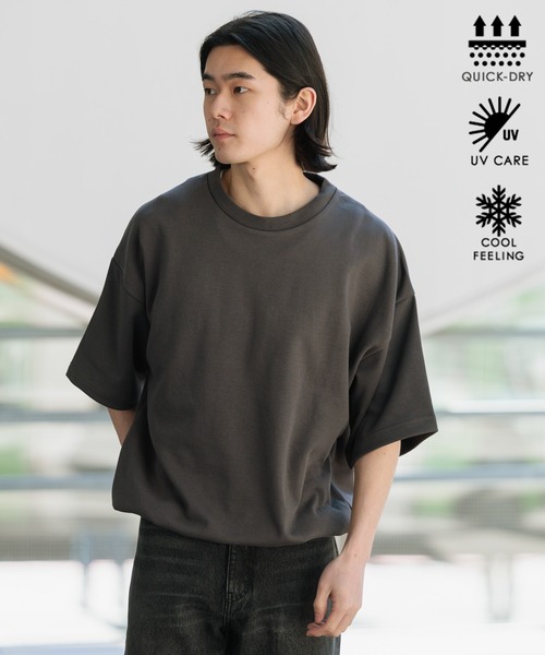 BAYFLOW（ベイフロー）の「[WEB限定]機能性2WAYポンチドロストベーシックTEE【接触冷感/吸水速乾/UVカット/遮熱】（Tシャツ/カットソー・メンズ・ベージュ/チャコールグレー/杢グレー/ブラック/オリーブ・SMALL/MEDIUM/LARGE）」の3枚目の写真