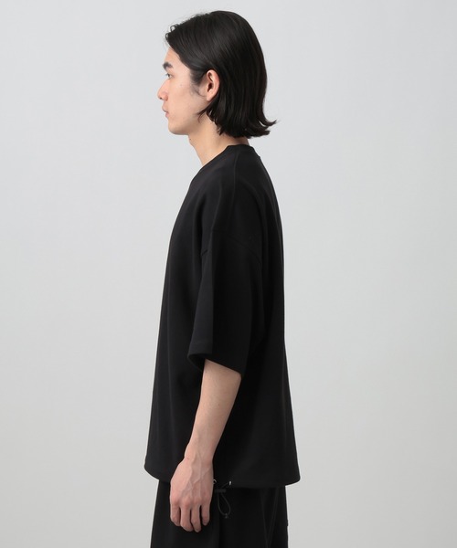 BAYFLOW（ベイフロー）の「[WEB限定]機能性2WAYポンチドロストベーシックTEE【接触冷感/吸水速乾/UVカット/遮熱】（Tシャツ/カットソー・メンズ・ベージュ/チャコールグレー/杢グレー/ブラック/オリーブ・SMALL/MEDIUM/LARGE）」の15枚目の写真