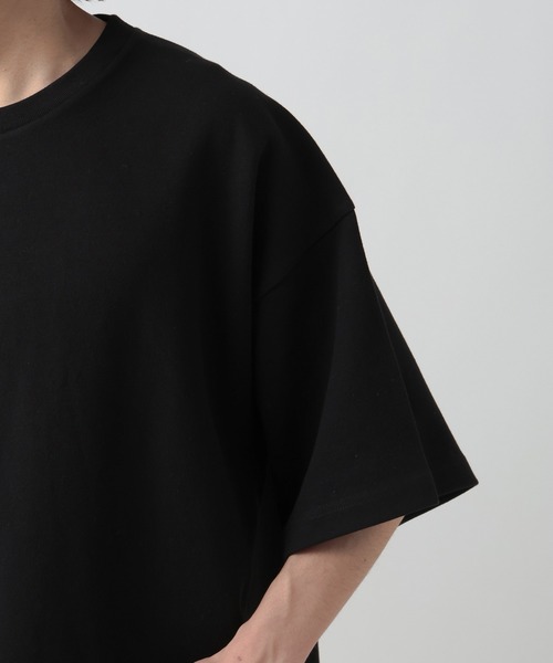 BAYFLOW（ベイフロー）の「[WEB限定]機能性2WAYポンチドロストベーシックTEE【接触冷感/吸水速乾/UVカット/遮熱】（Tシャツ/カットソー・メンズ・ベージュ/チャコールグレー/杢グレー/ブラック/オリーブ・SMALL/MEDIUM/LARGE）」の7枚目の写真