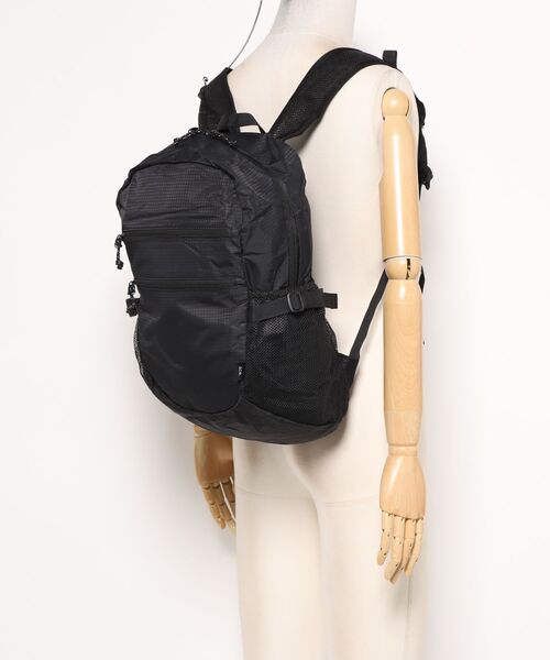 ace.(エース)の「エース パッカル 折りたたみリュック パッカブル 23L 32341(バックパック/リュック・レディース・グレー/ブルー/ブラック・FREE)」の8枚目の写真