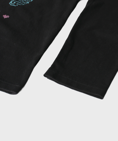 MASMARULEZ APPAREL(マスマルールズ アパレル)の「Cross Doodle Long Sleeve_Black(Tシャツ/カットソー・レディース・ブラック・ONE SIZE)」の3枚目の写真