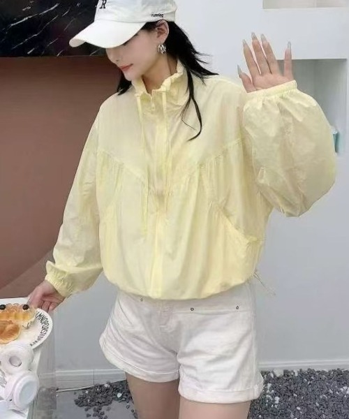 Lips（リップス）の「超軽量×シアー素材で涼しげ◎夏の必須UV対策ウィンドブレーカー（パーカー・レディース・ピンク/ホワイト/イエロー・FREE）」の7枚目の写真