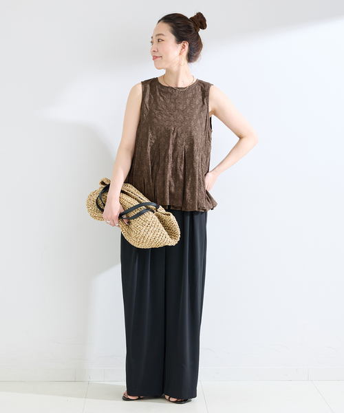 B.C STOCK（ベーセーストック）の「ウォッシャブル / フラワーギャザーノースリーブブラウス（シャツ/ブラウス・レディース・ホワイト/ブラウン/レッド・FREE）」の10枚目の写真
