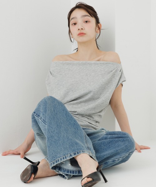 SENEE(セニー)の「3way drape t-shirt(3ウェイドレープティーシャツ)(Tシャツ/カットソー・レディース・ホワイト/グレー/ブラック・FREE)」の21枚目の写真