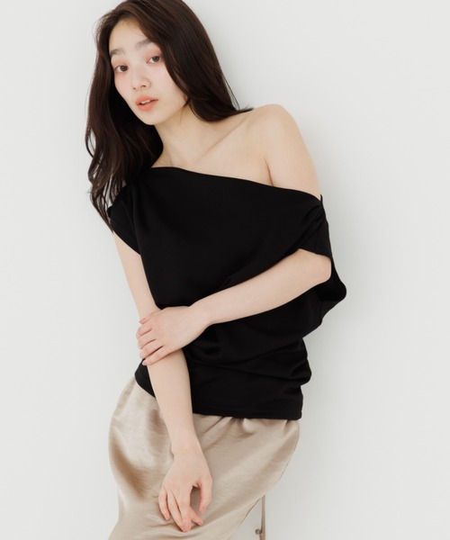 SENEE(セニー)の「3way drape t-shirt(3ウェイドレープティーシャツ)(Tシャツ/カットソー・レディース・ホワイト/グレー/ブラック・FREE)」の10枚目の写真